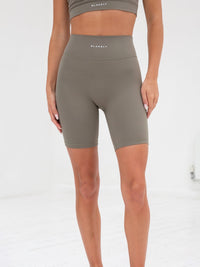 Ultimate Active Shorts - Safarigrün