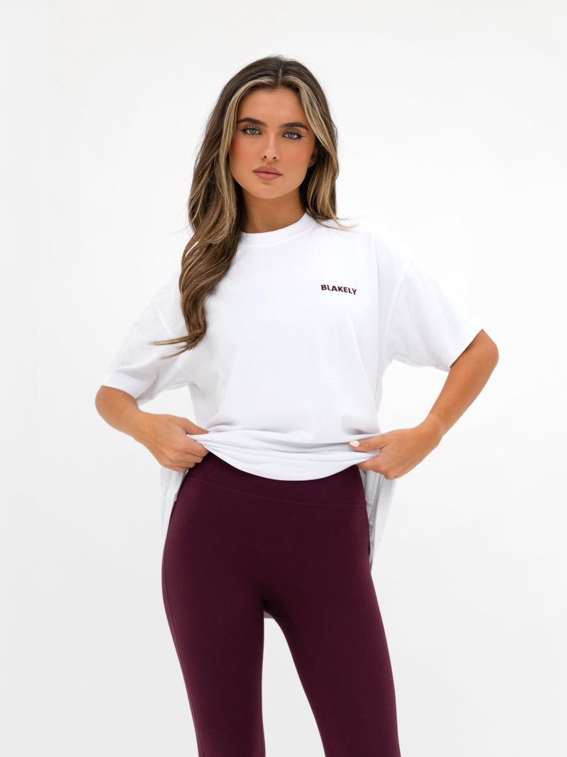 Isla Oversized T-Shirt - Weiß & Dunkelkirsche