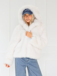 Gigi Faux Fur Hooded Coat - Blanc cassé