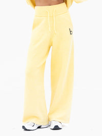 Mabel Knitted Wide Leg Sweatpants - Buttergelb