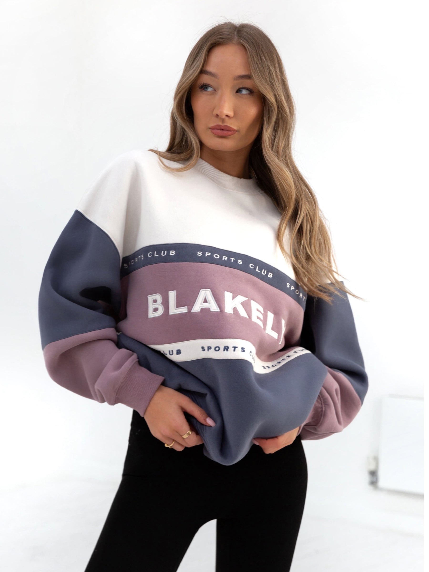 Kaufen Sie den übergroßen Alpine-Pullover von Blakely Altrosa