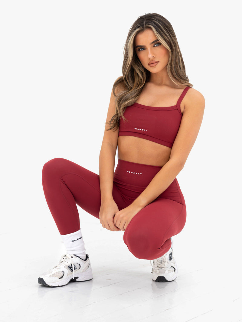 Ultimate Sports Bra - Klassisches Rot