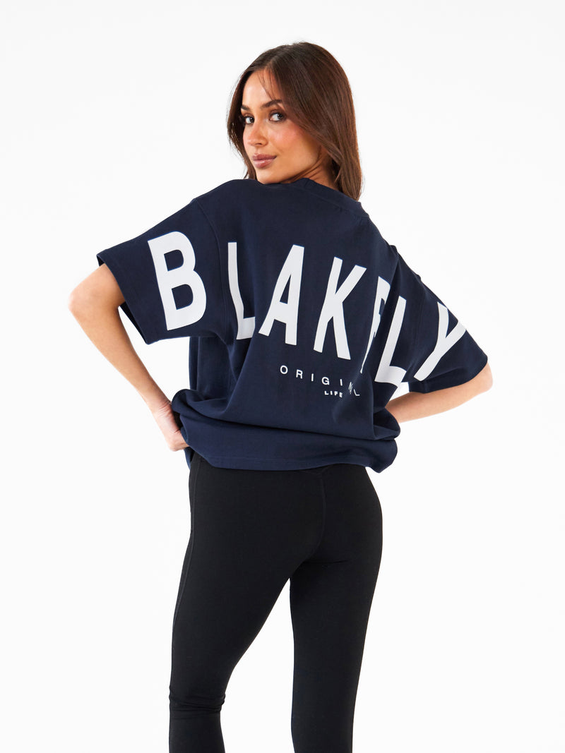 Isabel Oversized T-Shirt - Weiches Marineblau