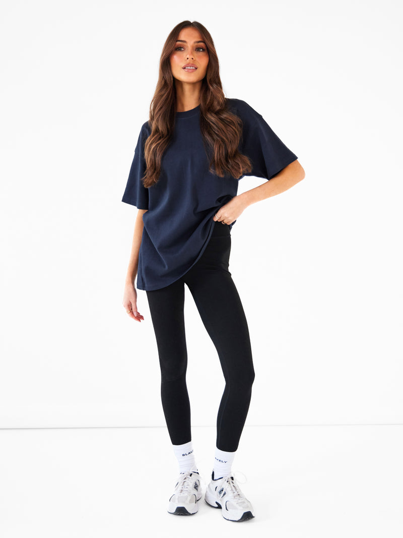 Isabel Oversized T-Shirt - Weiches Marineblau