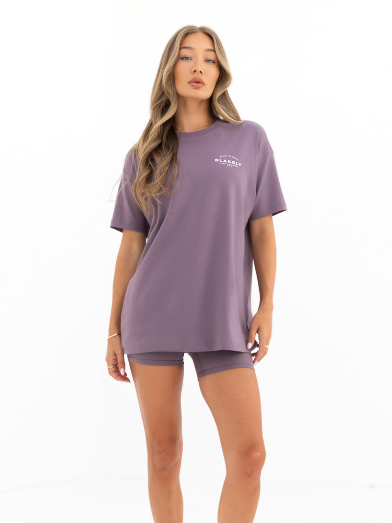 Curved Active Studios Oversized T-Shirt - Traube