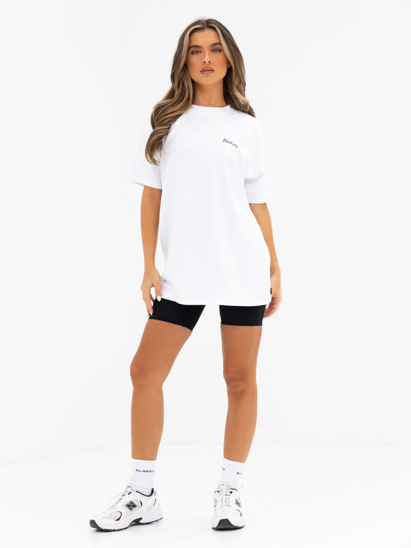 Callie Cherry Oversized T-Shirt - Weiß