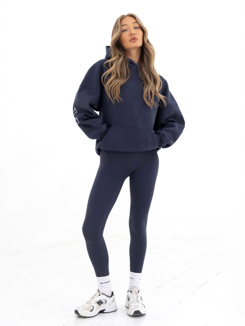 Outline Isabel Oversized Hoodie - Echtes Marineblau