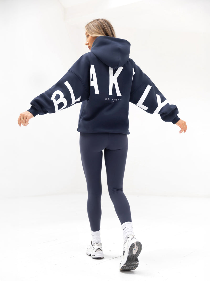 Isabel Übergroßer Kapuzenpullover - Mitternachtsblau