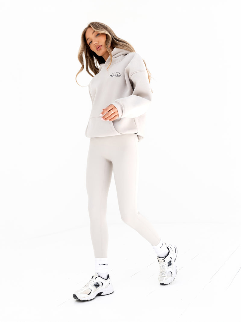Active Studios Oversized Hoodie - Elfenbein