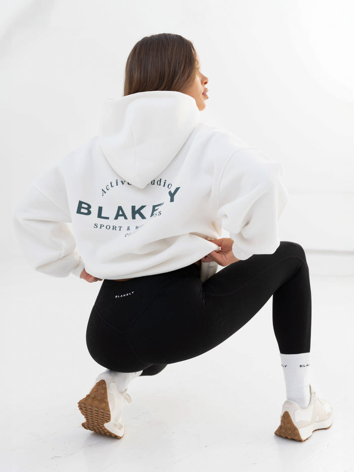 Active Studios Oversized Hoodie - Flaches Weiß & Blaugrün