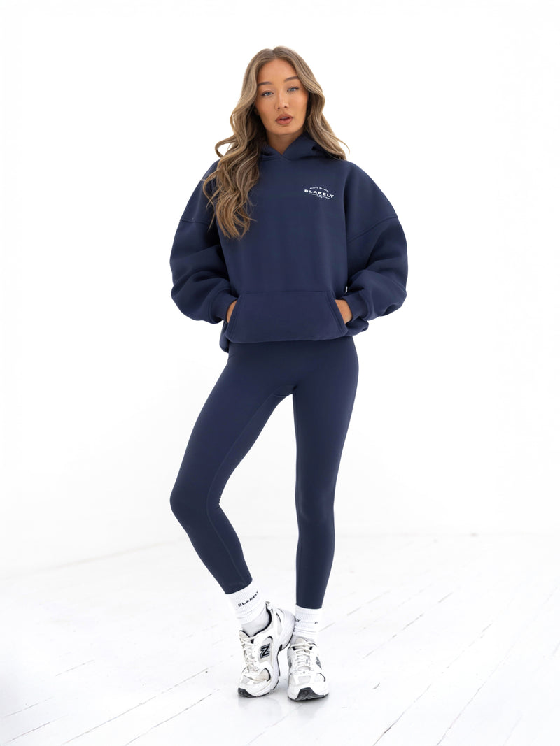 Active Studios Oversized Hoodie - Echtes Marineblau