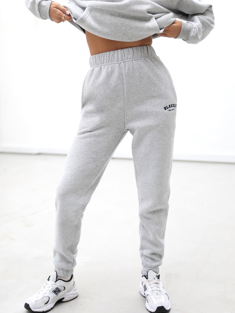 Nike heritage marl joggers best sale