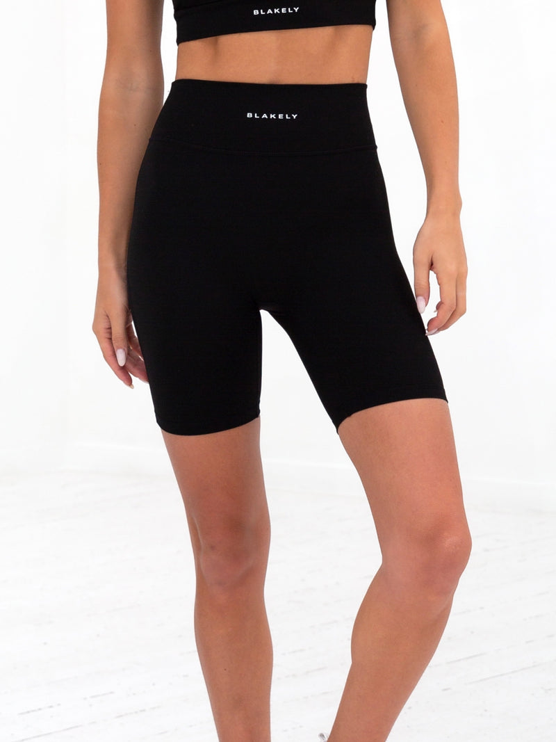 Ultimate Active Shorts - Black