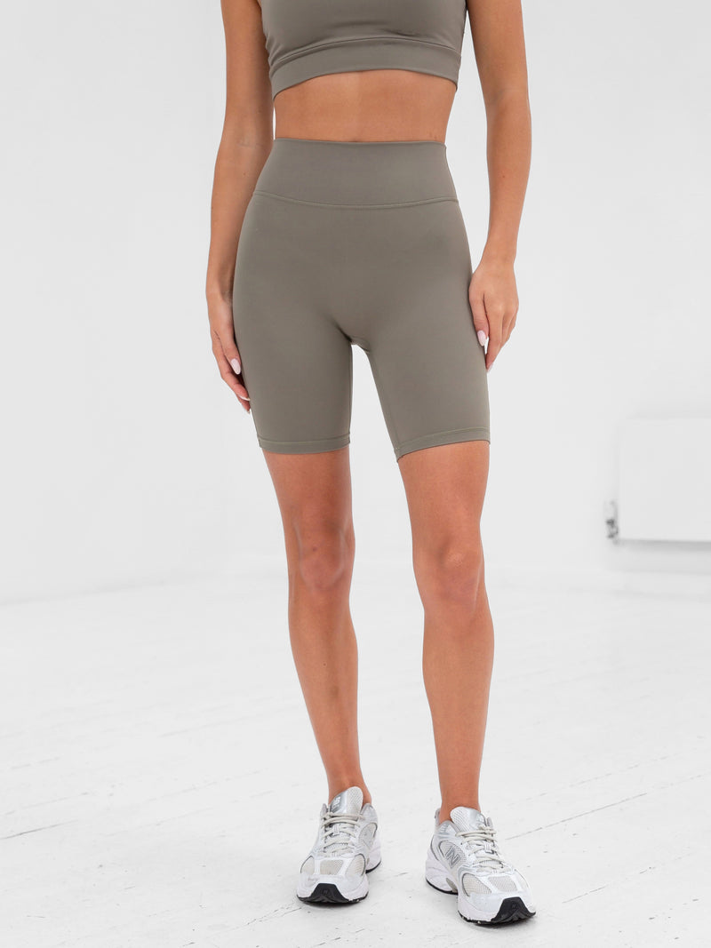 Ultimate Active Shorts - Safarigrün