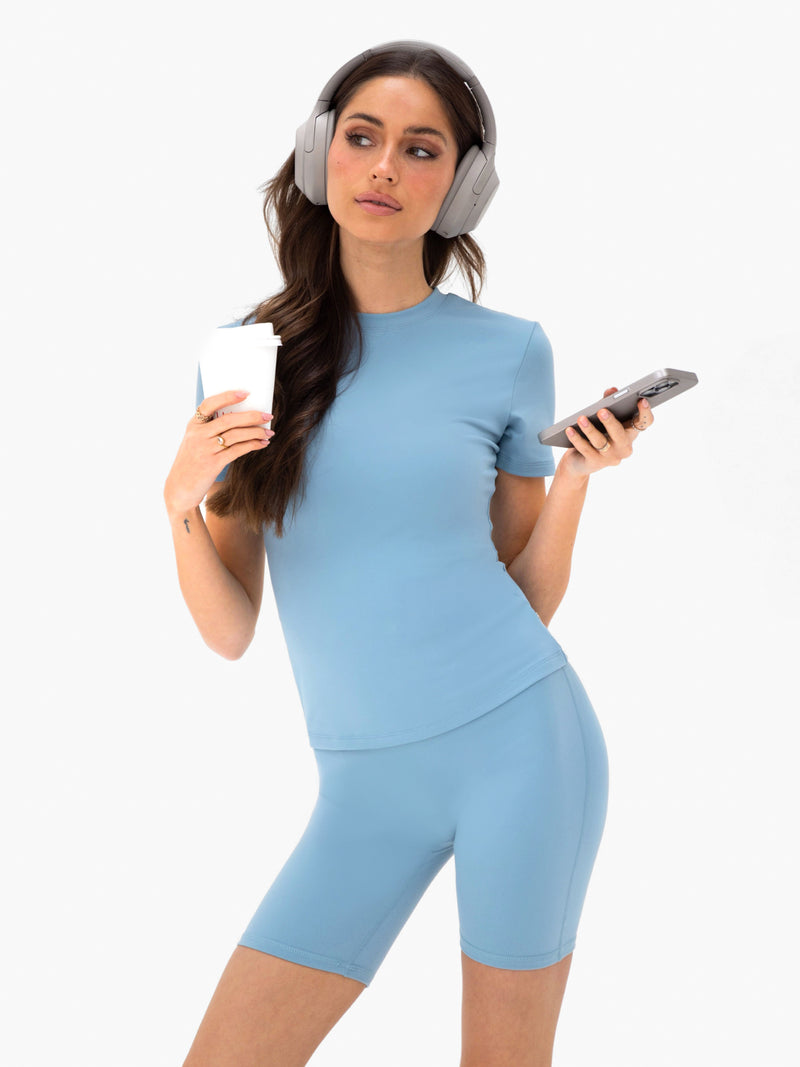 Ultimate Soft Lifestyle Shorts - Mittelblau