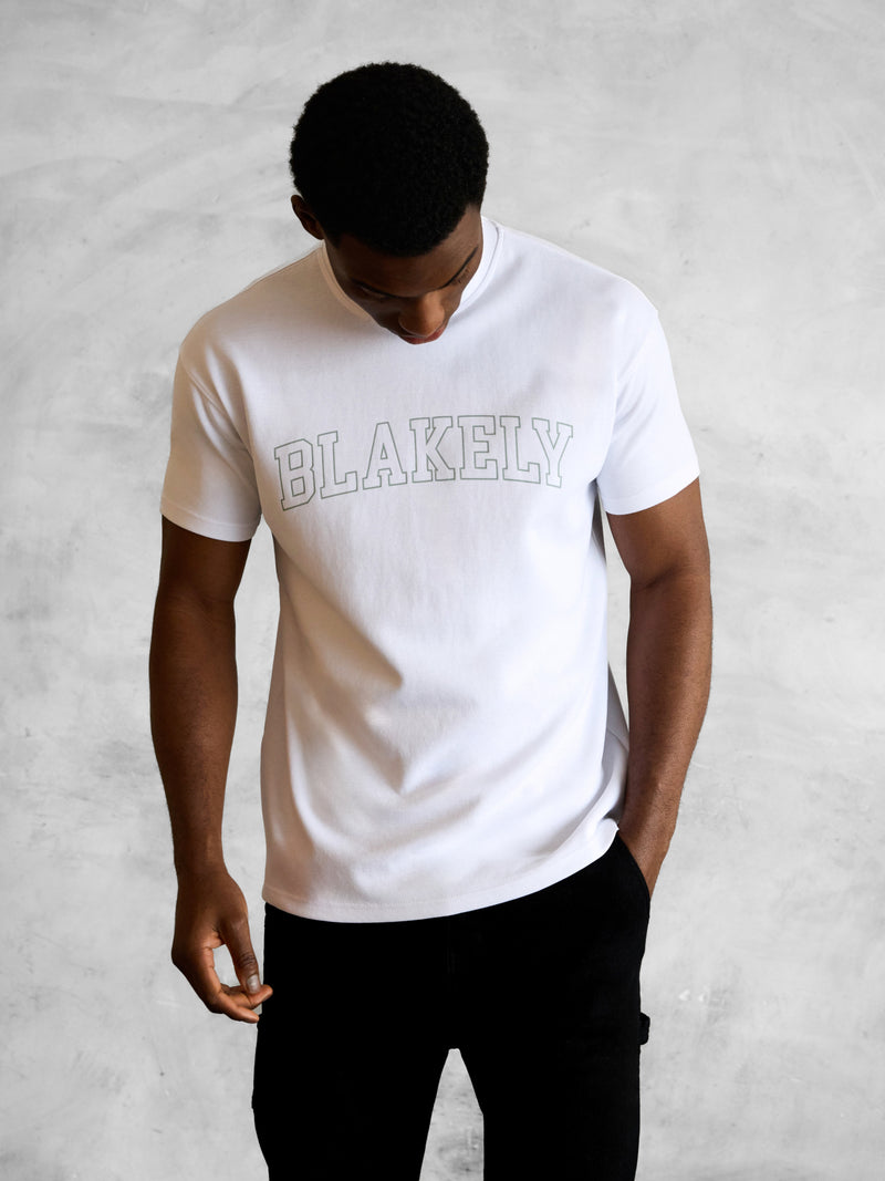 Outline Varsity Relaxed T-Shirt - Weiß & Mineralblau