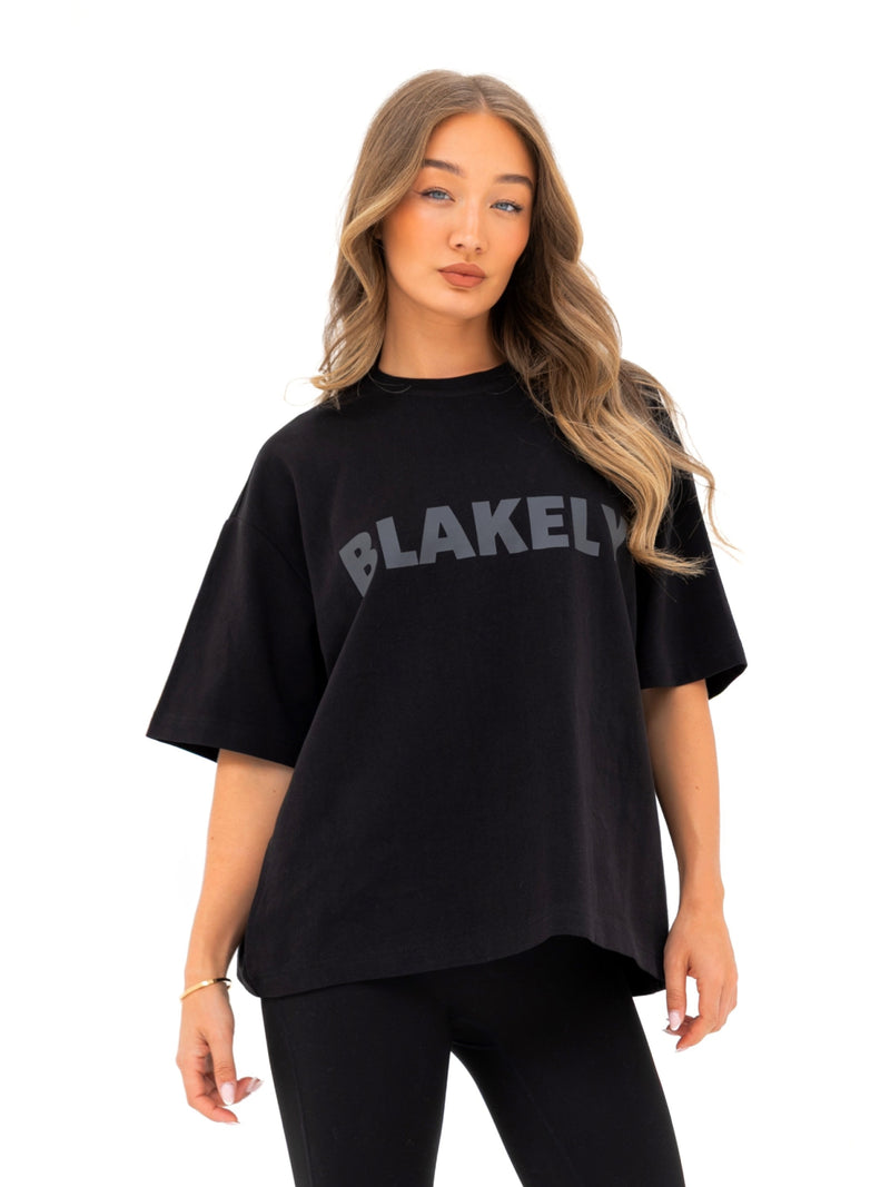 Studio Ultra Oversized T-Shirt - Tonales Schwarz