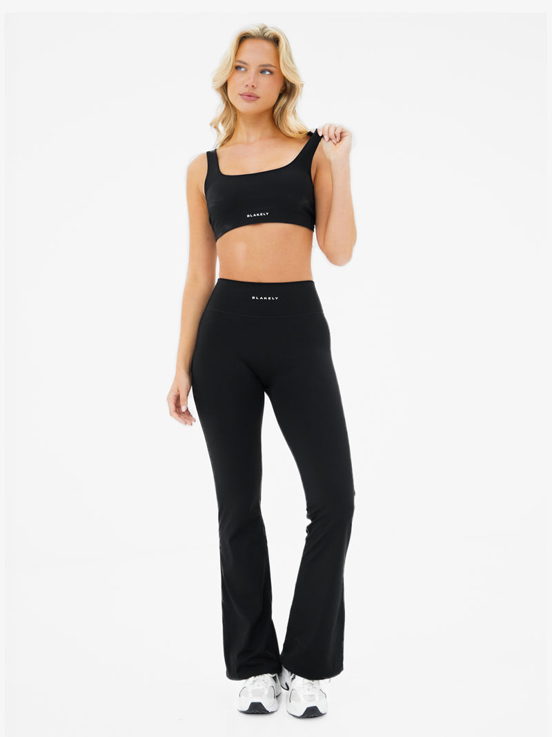Ultimate Flared Leggings - Schwarz