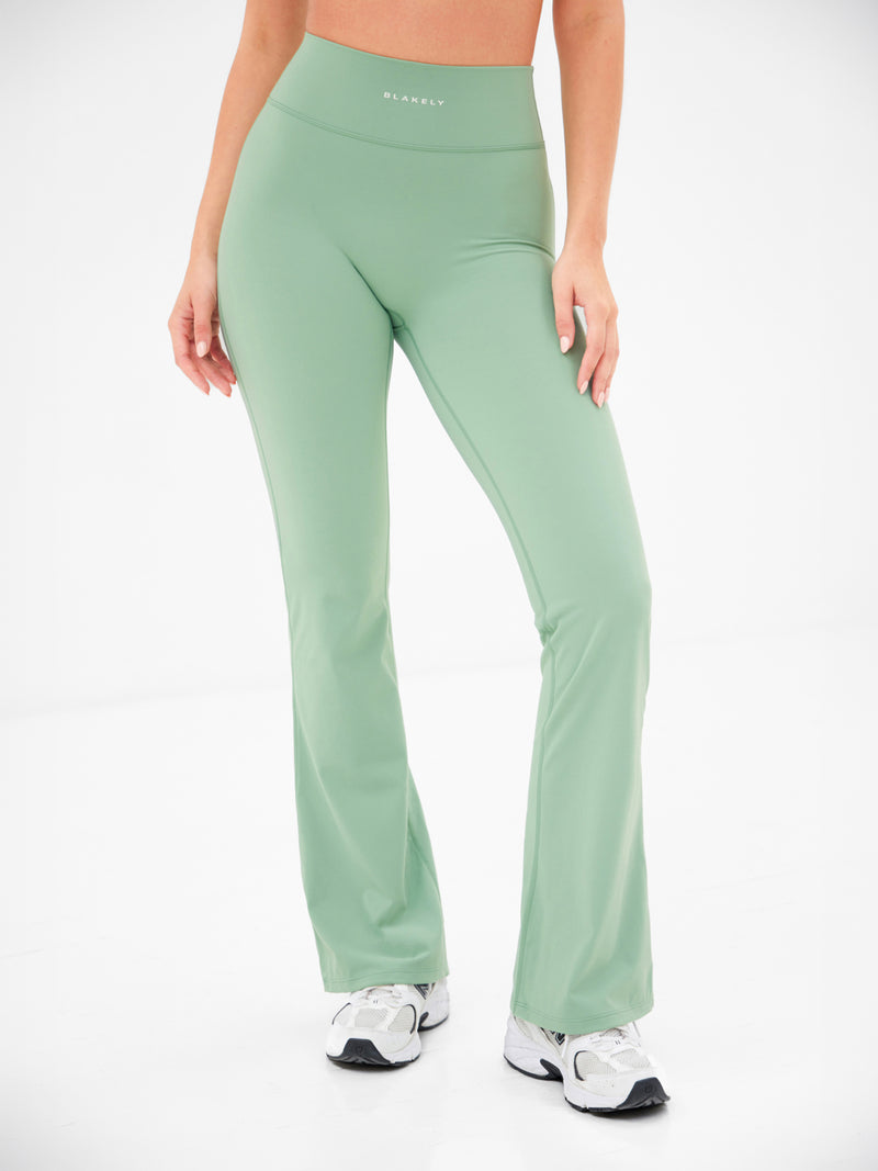 Ultimate Flared Leggings - Pale Green