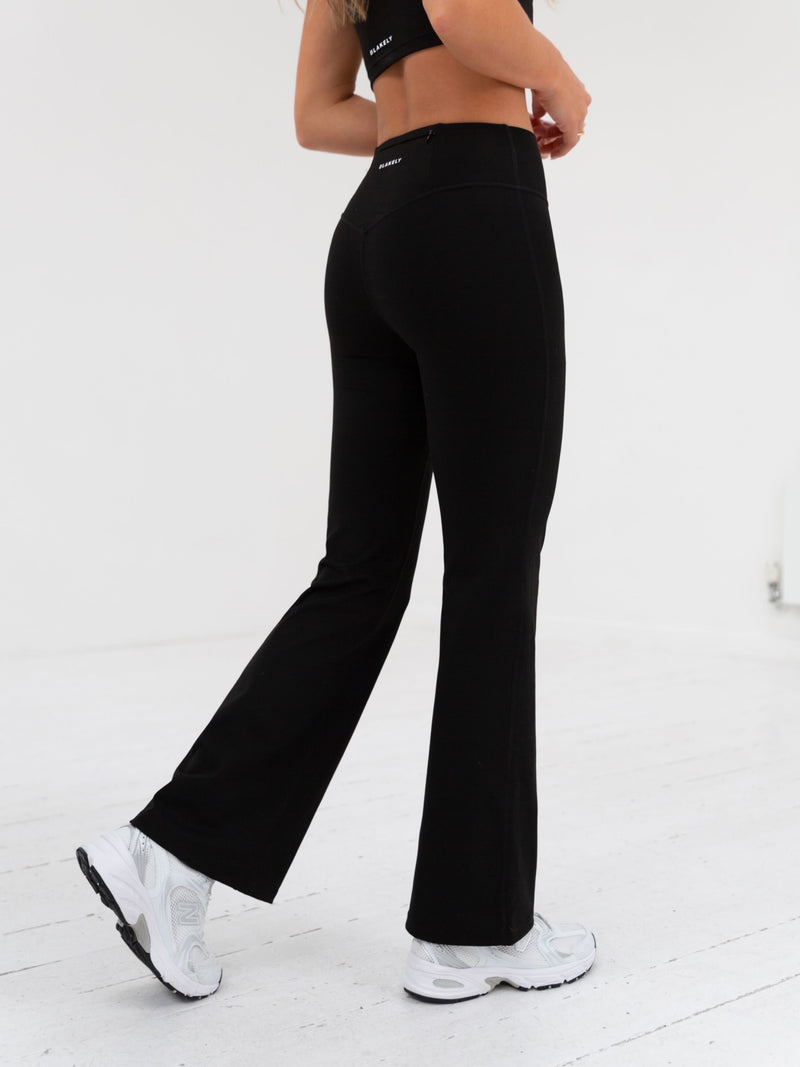 Soft Sculpt Wide Leg Leggings - Black