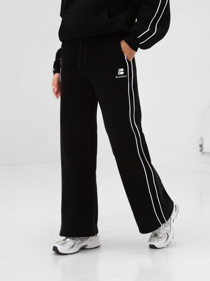 Apex Wide Leg Sweatpants - Black