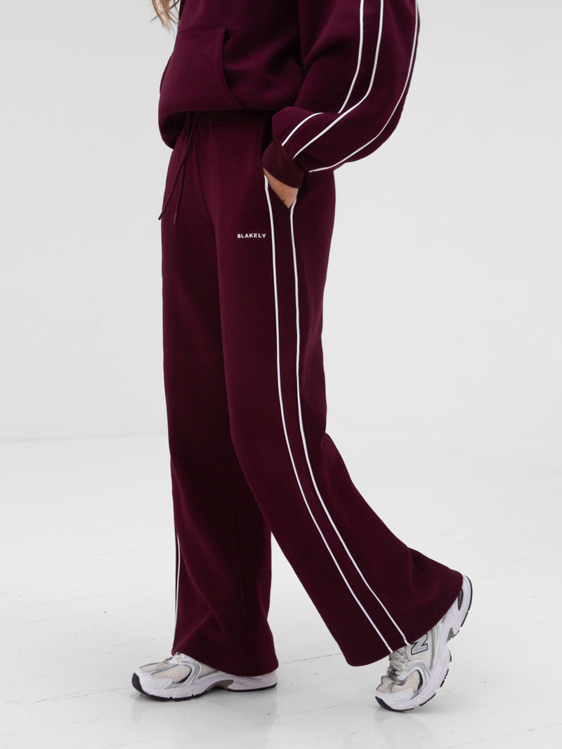 Apex Wide Leg Sweatpants - Dunkles Burgunderrot