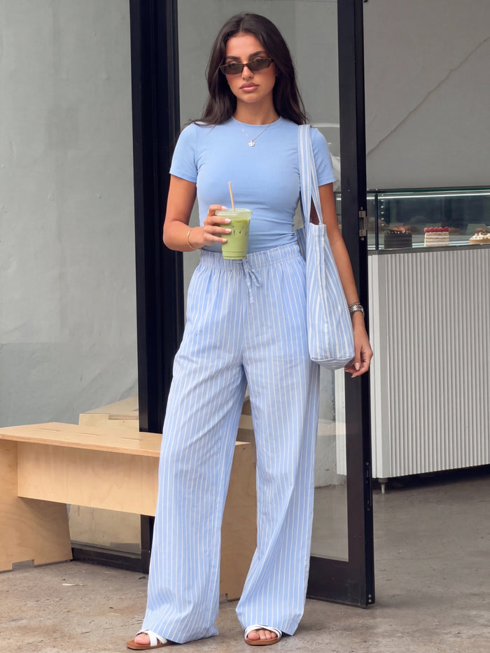 Lucia Baby Tee & Elodie Stripe Trousers Set - Blauw