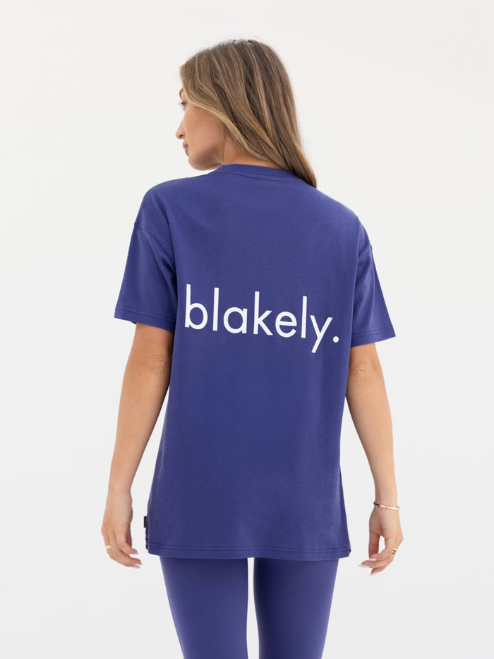 Thea Oversized T-Shirt - Kräftiges Lila