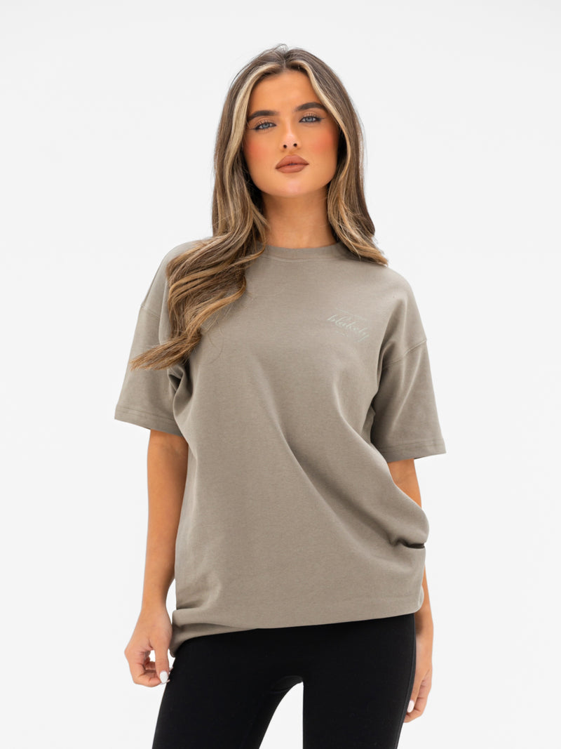 Georgia Oversized Script T-Shirt - Safarigrün