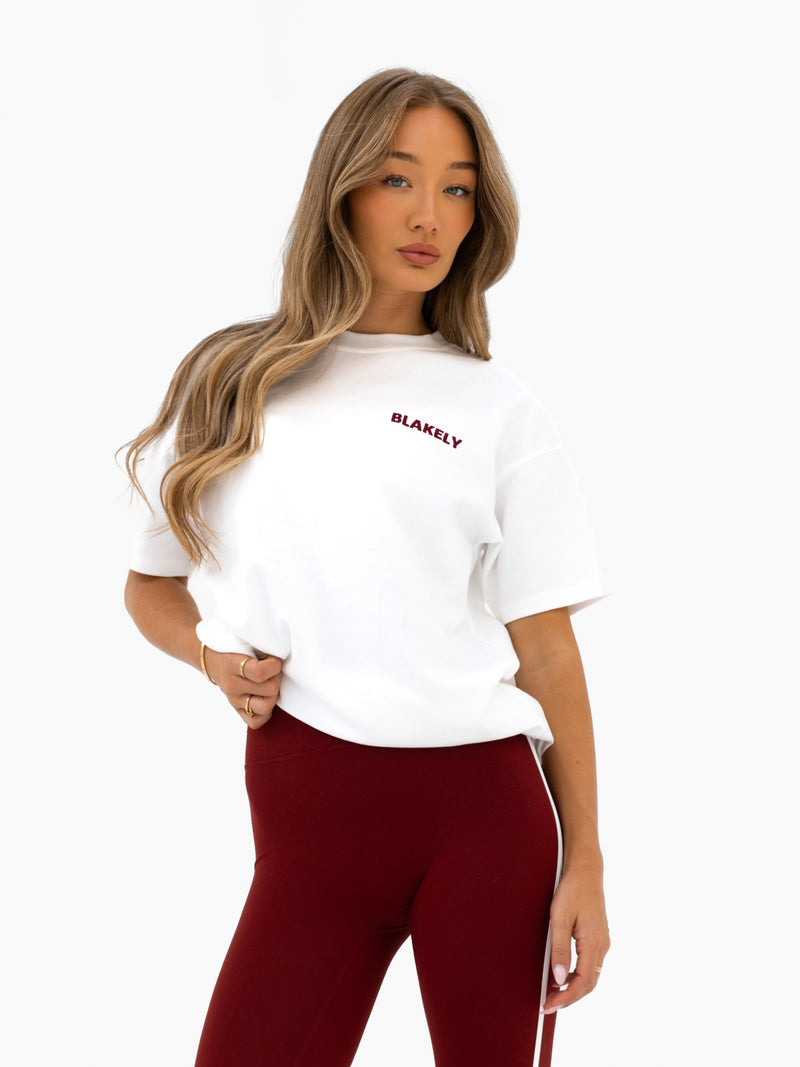 Naomi Oversized T-Shirt – Flaches Weiß