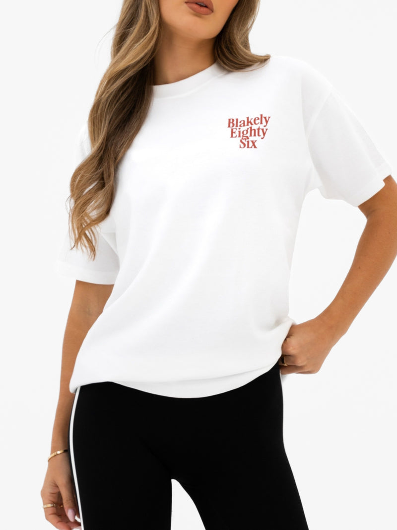 Romi Oversized T-Shirt - Flat White & Washed Red