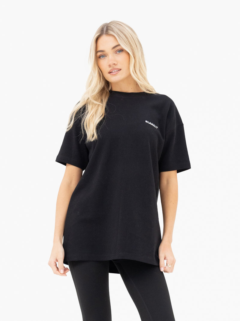 Amari Altitude Oversized T-Shirt - Black