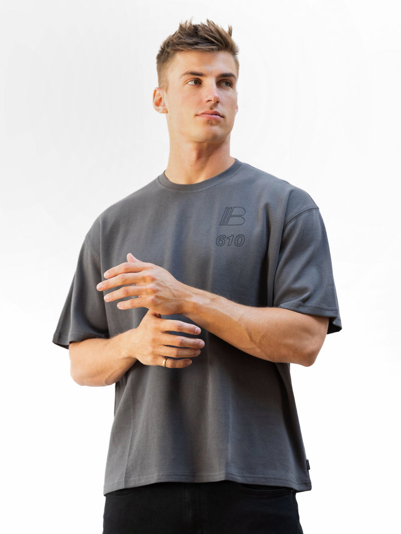 Apex City Relaxed T-Shirt - Holzkohle