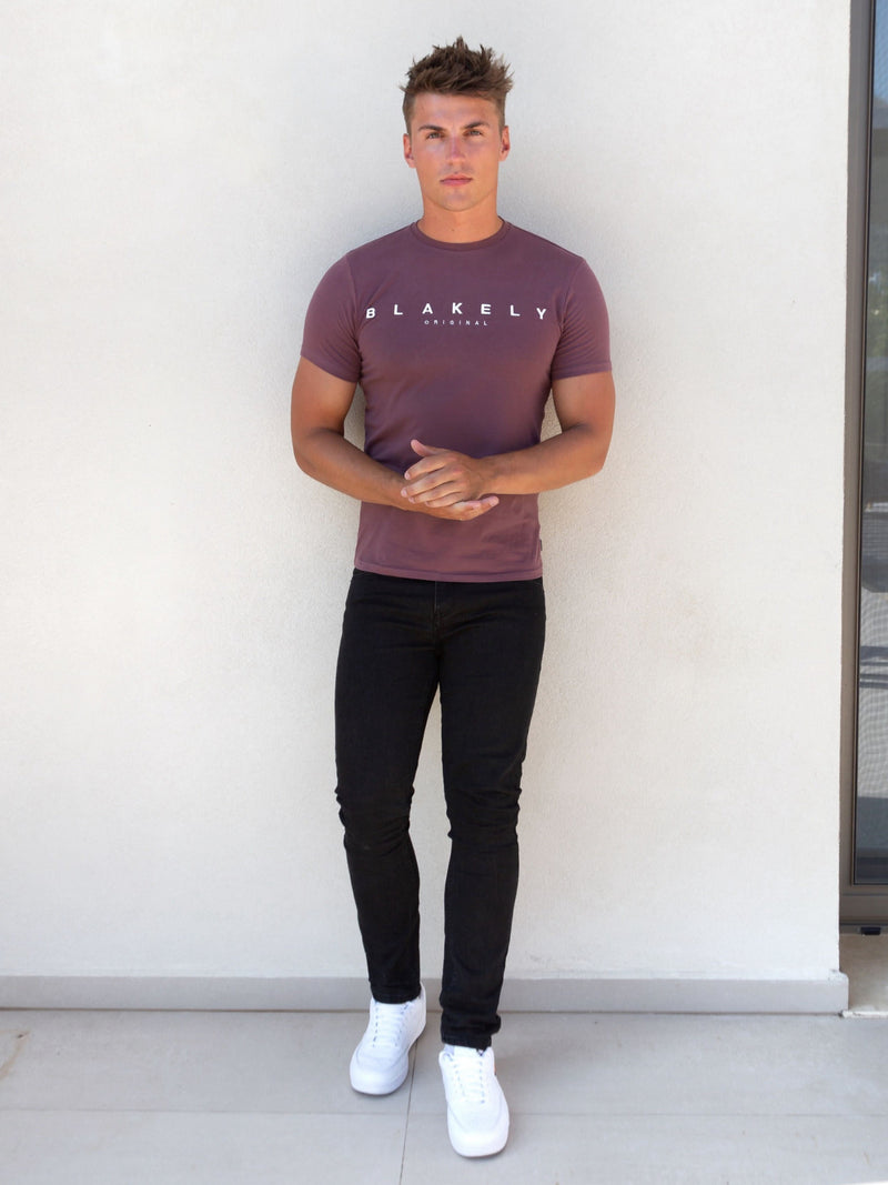 Colton T-Shirt - Burgundy