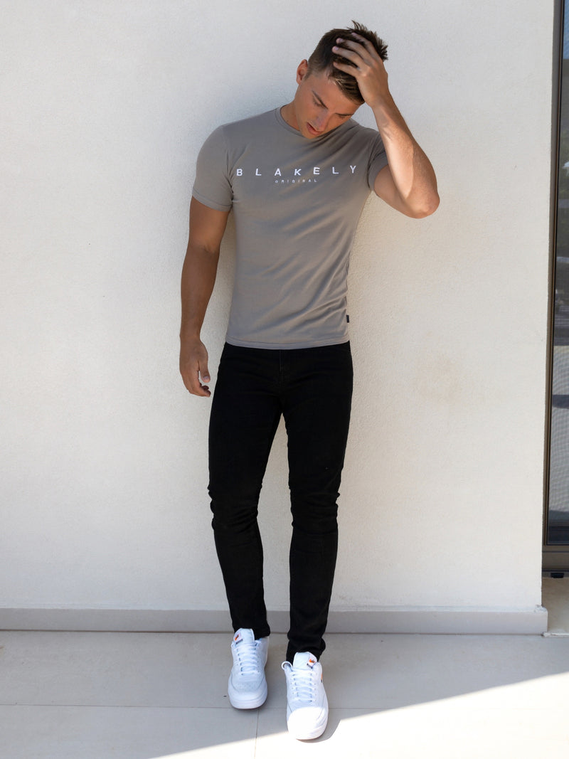 Huxon T-Shirt - Neutral Grey