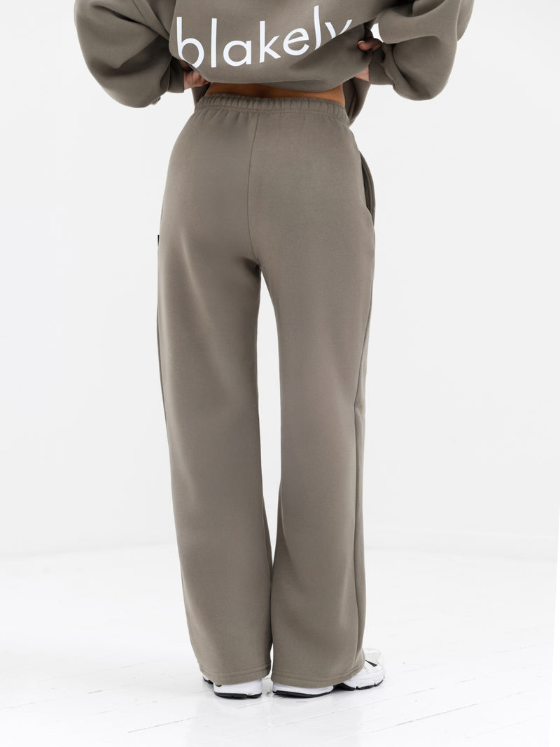 Lexi Wide Leg Sweatpants – Safarigrün