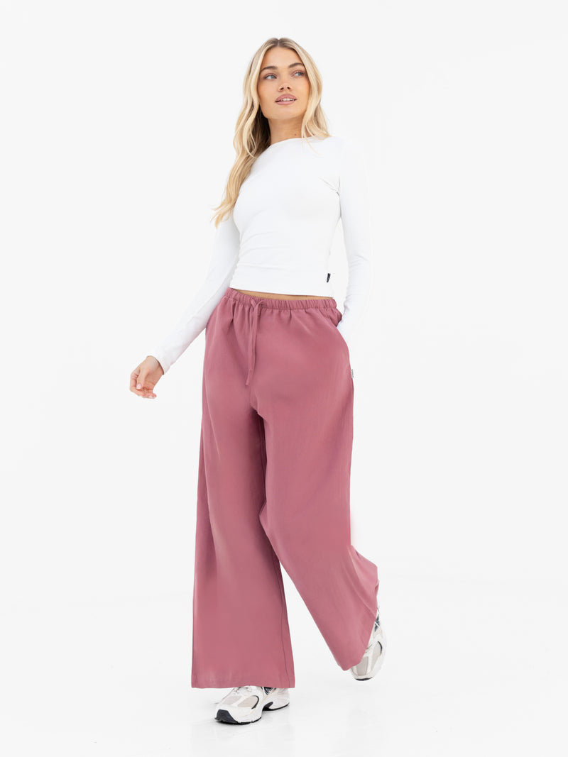 Maya Wide Leg Trousers - Dunkle Beere