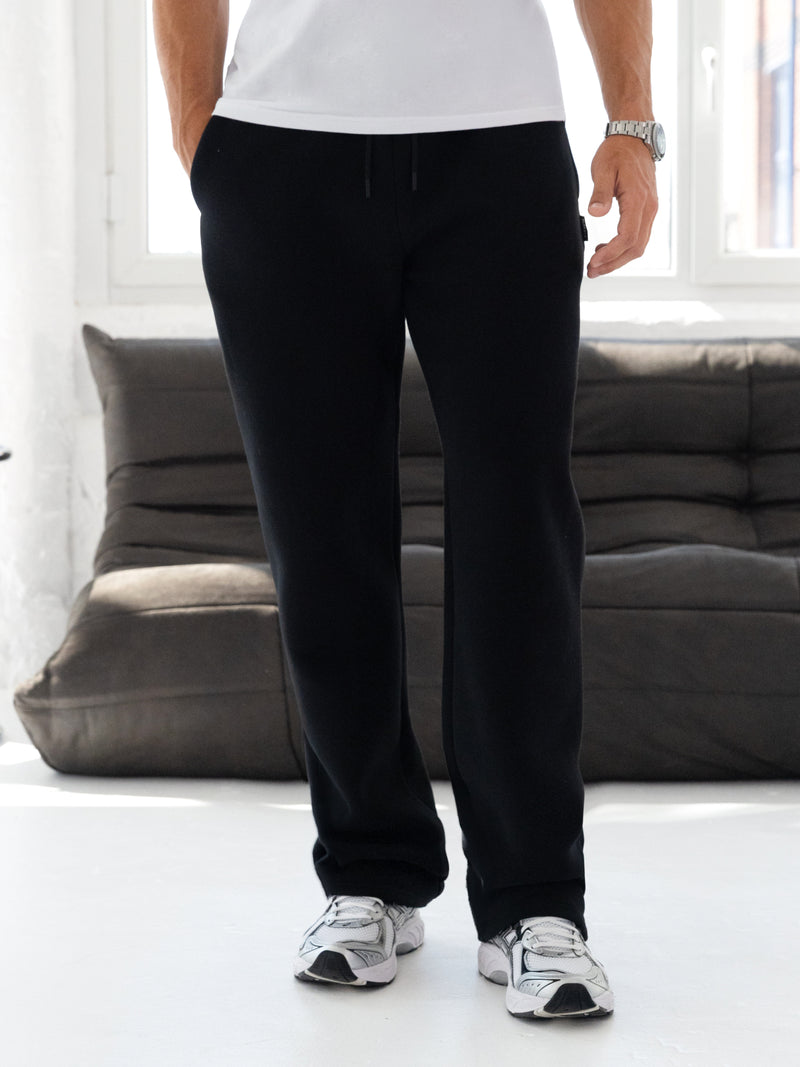 Blakely Straight Leg Sweatpants - Black