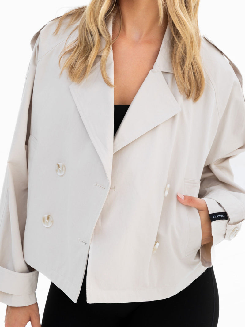 Amara Short Trench Coat - Cremefarben