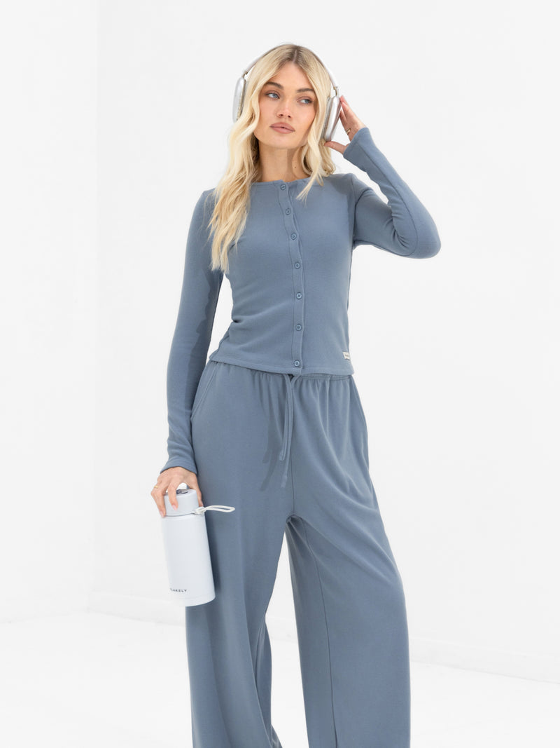 Ebony Button Up Cardigan - Stoffig blauw