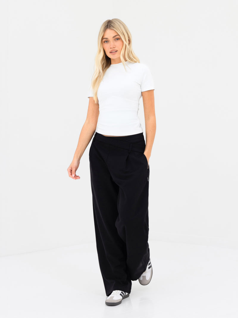 Kady Cross Over Trousers - Zwart