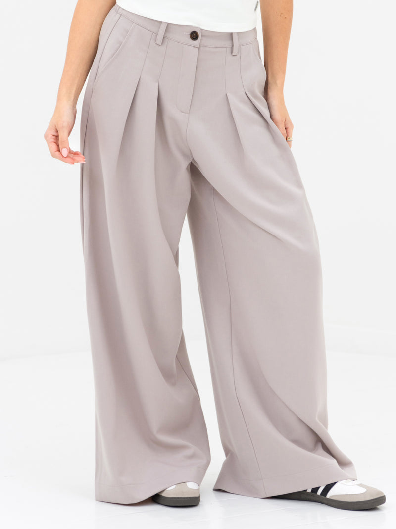 Ali Pleated Trousers - Pebble