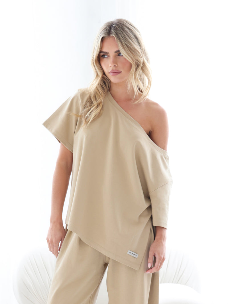 Cleo Off The Shoulder Top - Zacht bruin