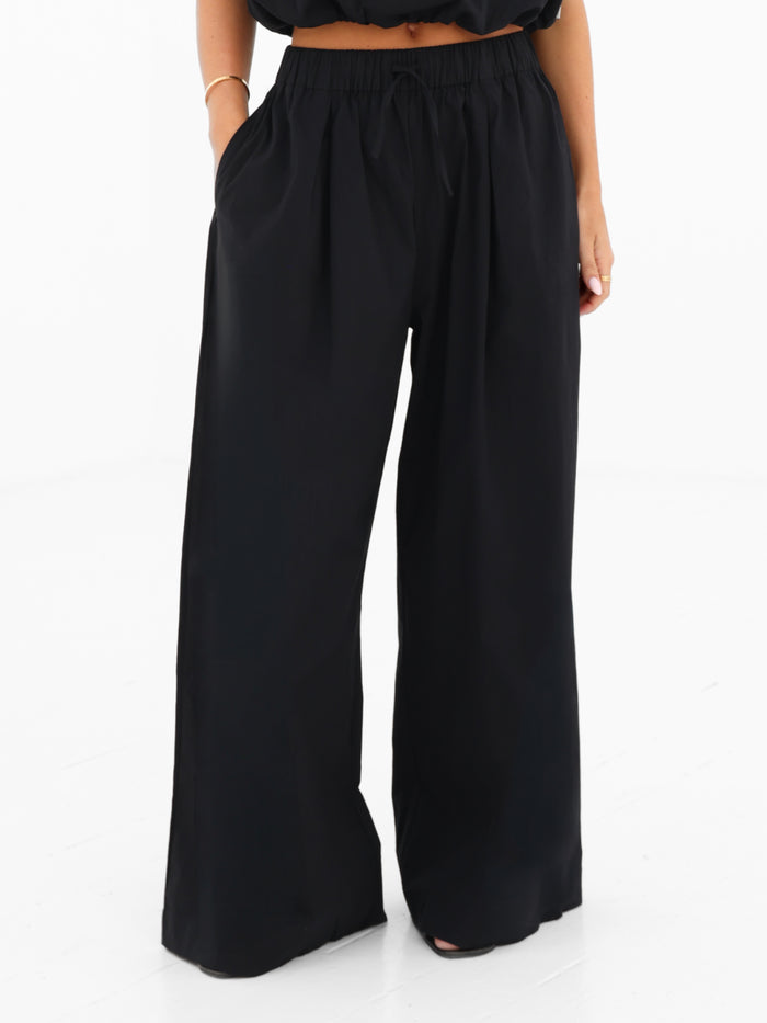 Kaia Wide Leg Poplin Trousers - Zwart