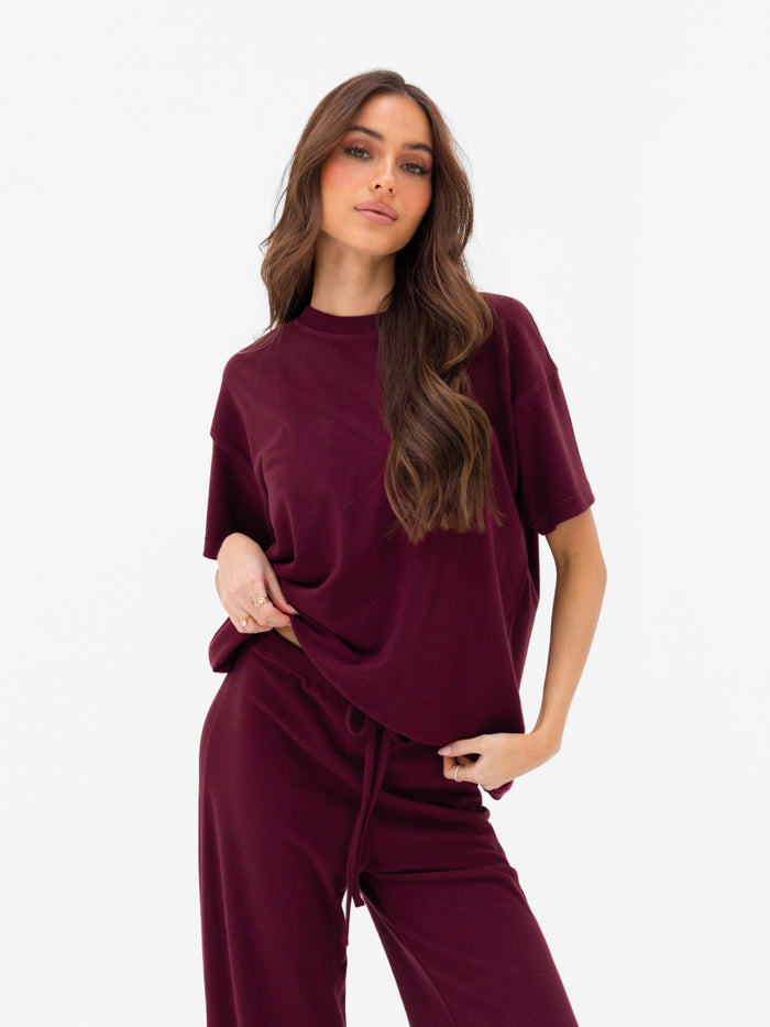 Nellie Oversized T-Shirt - Reichhaltiges Burgunderrot