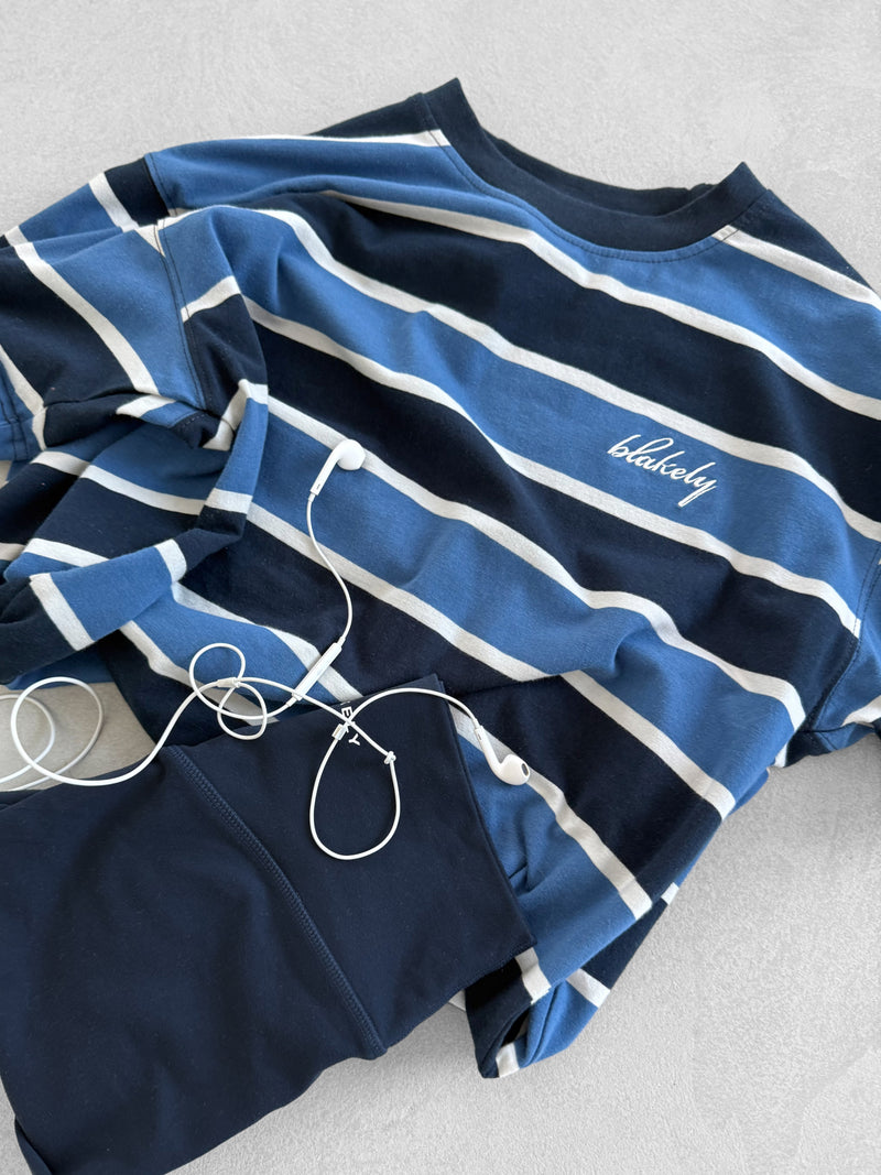 Skye Oversized Stripe T-Shirt - Blaue Mischung