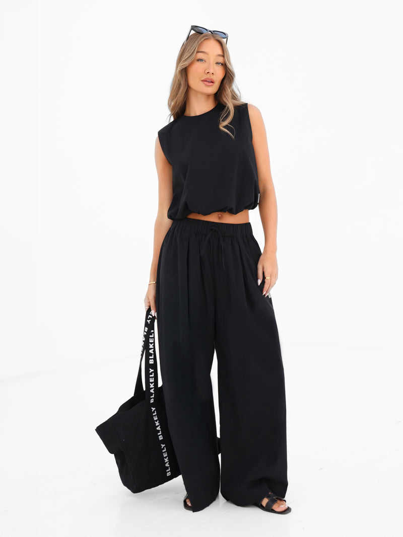 Kaia Bubble Hem Poplin Top - Noire