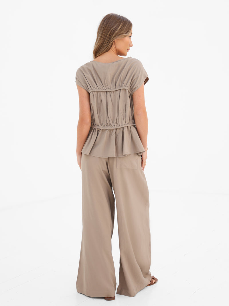 Alessia Linen Frill Top - Bräunen
