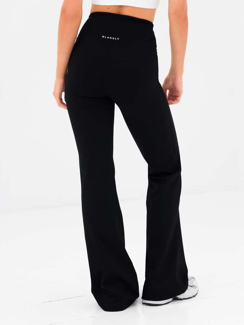 Ultimate Ruched Flares - Schwarz