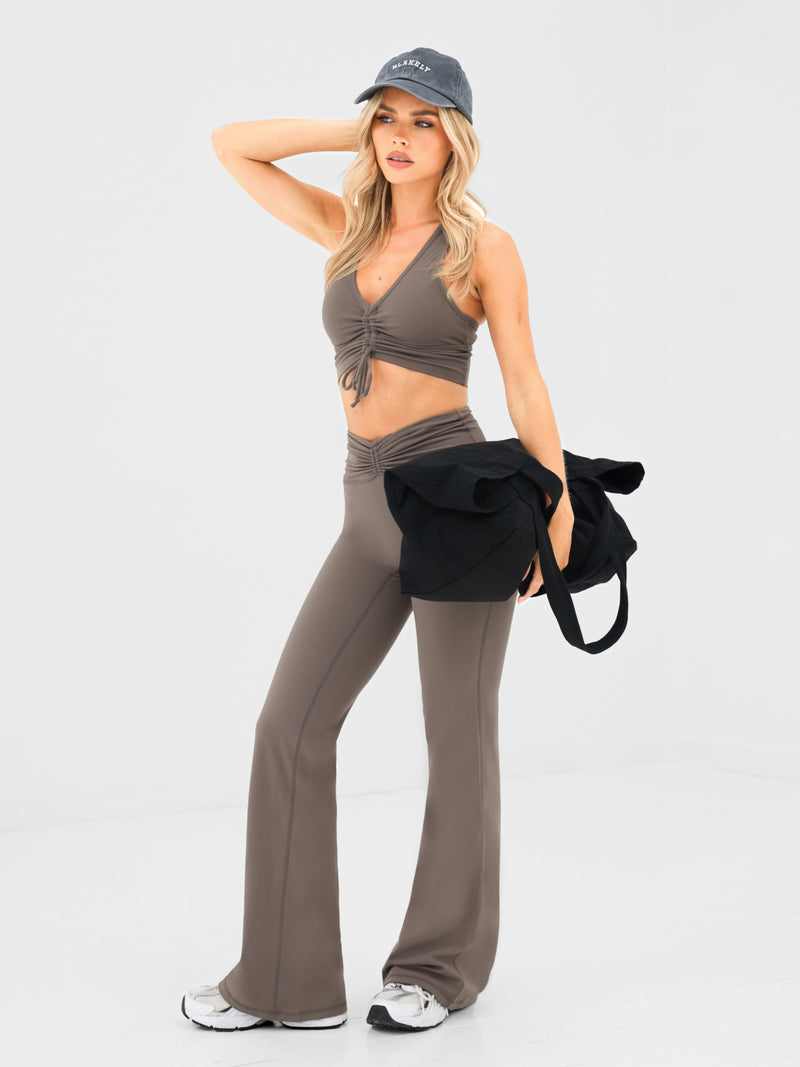 Ultimate Ruched Sports Bra - Aschbraun